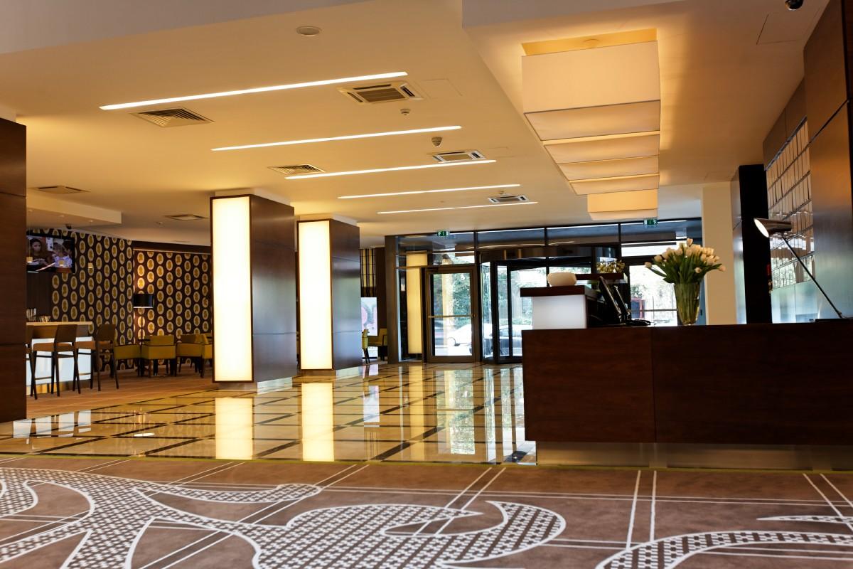 Capital Plaza Hotel Bucureşti Exterior foto